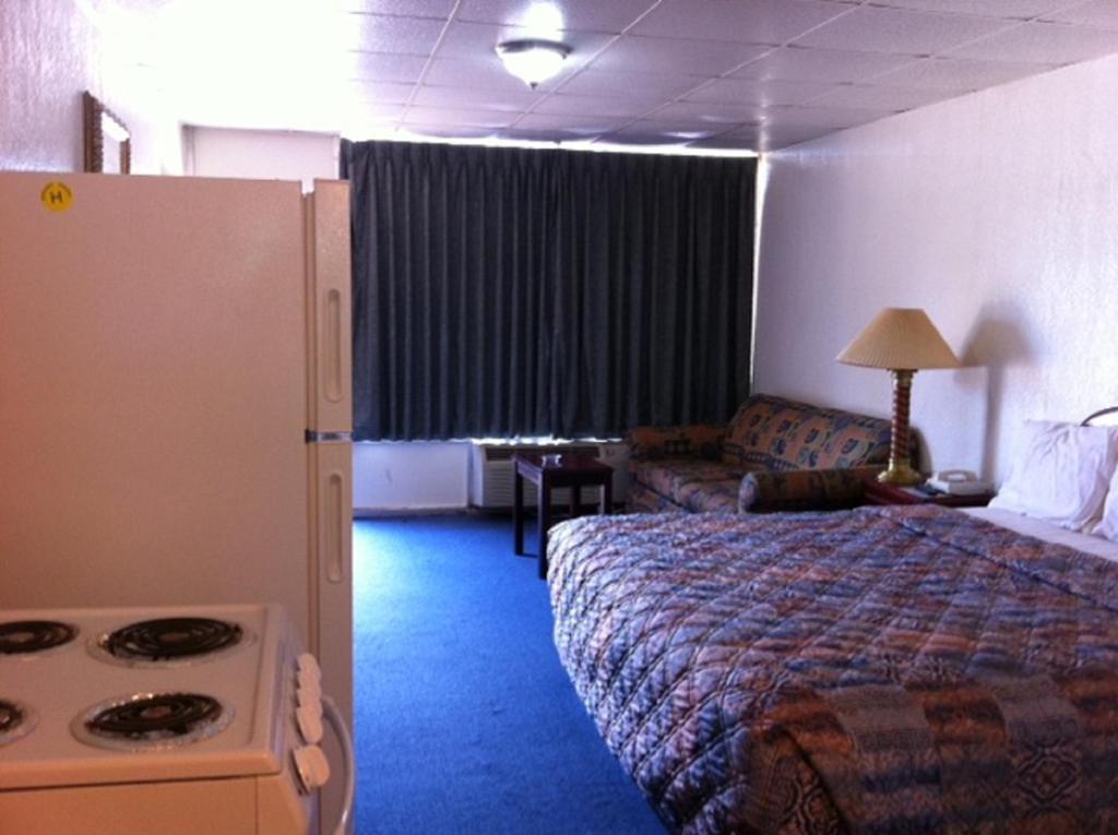 Kings Inn Valliant Room photo